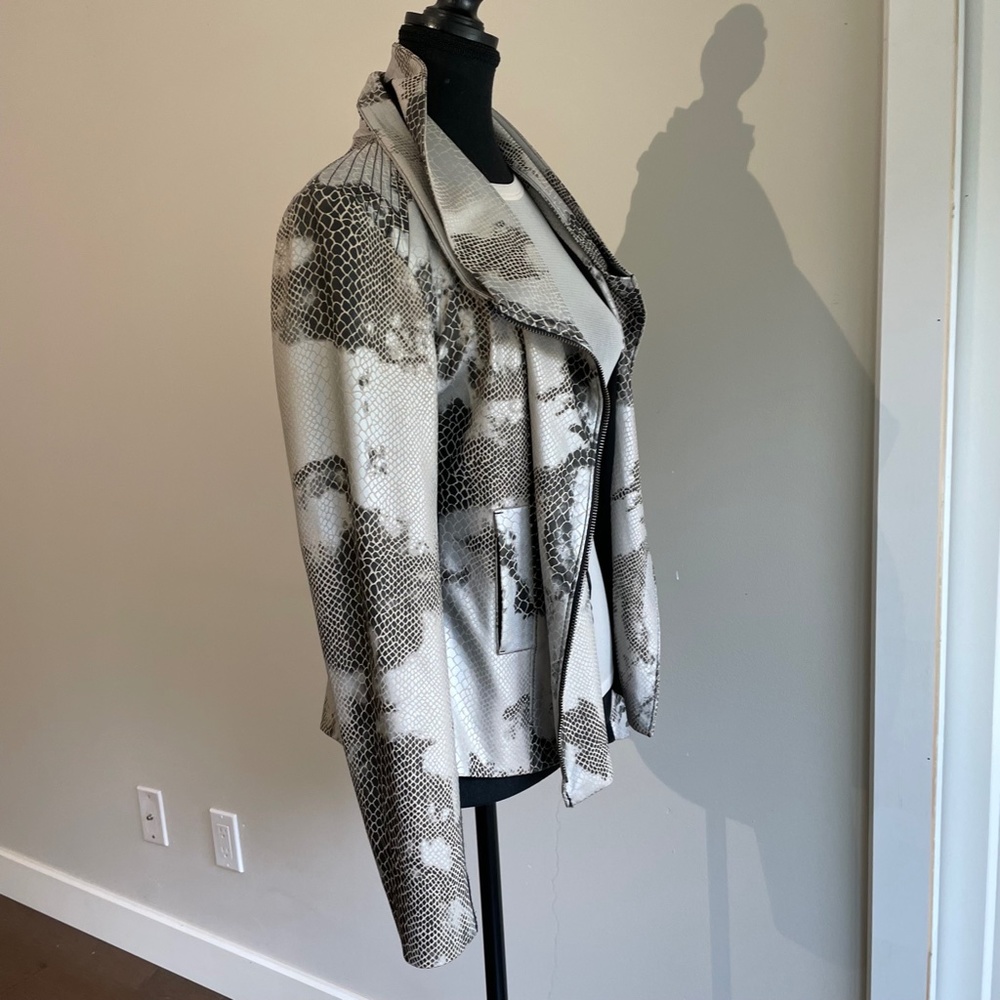 Python Snake Print Jacket Blazer - Picture 12 of 15